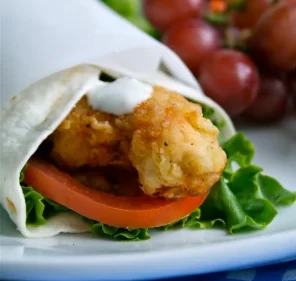 Wrap au poulet croustillant