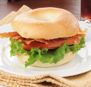 Bagel B.L.T